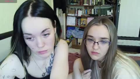 Mia and Jenny online show from July 2, 10:21 am