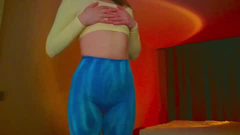 Mia online show from January 31, 2:48 am