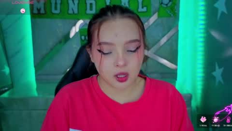 Mia online show from June 26, 2:29 pm