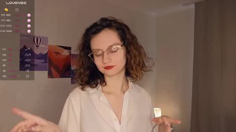 Snapshot of mia_frizz chatting on February 20, 12:36 pm Mia online show from February 20, 12:36 pm