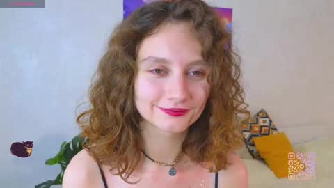 Snapshot of mia_frizz chatting on October 2, 6:13 pm Mia online show from October 2, 6:13 pm