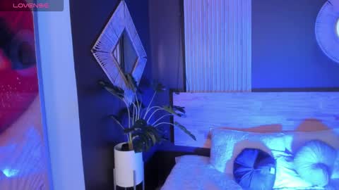 Val  online show from October 6, 2:23 pm