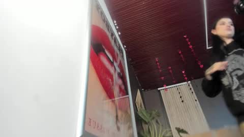 Val  online show from December 17, 11:36 am