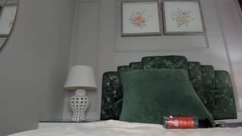 Mia online show from January 11, 4:17 am