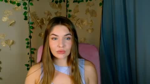 mia_lemm online show from August 3, 5:44 am