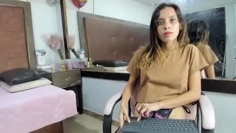 Snapshot of mia_lian_ chatting on September 9, 11:48 pm Mia Lian online show from September 9, 11:48 pm