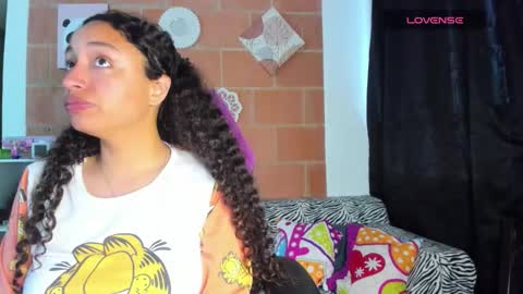 mia_lovea online show from March 5, 11:17 am