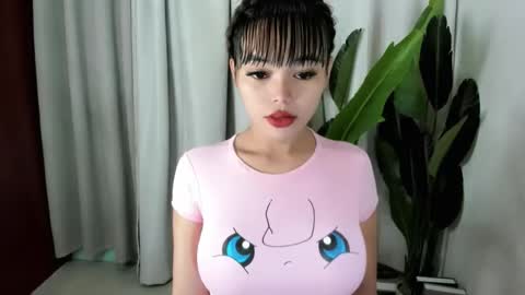 M I A online show from March 18, 9:47 am