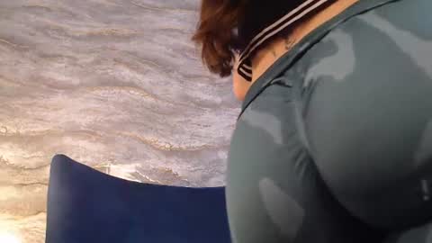 mia_luxor online show from June 26, 12:06 pm