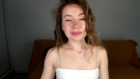 Mia online show from June 9, 6:24 am
