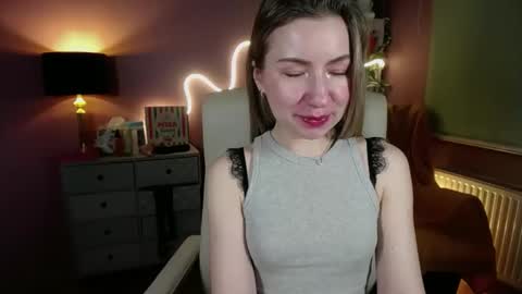 Mia online show from March 2, 6:46 pm