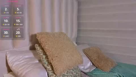 Mia Monroe online show from December 18, 11:31 pm