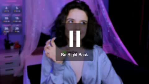 mia_mooon_ online show from May 11, 11:12 am