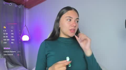 Mia Nevaeh - follow me online show from August 7, 12:50 am