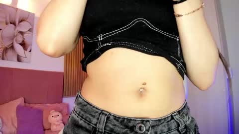 Mia Nevaeh - follow me online show from April 30, 8:57 pm