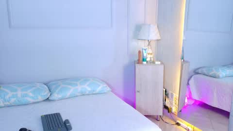 Snapshot of mia_oconner chatting on September 26, 9:12 pm mia_oconner online show from September 26, 9:12 pm