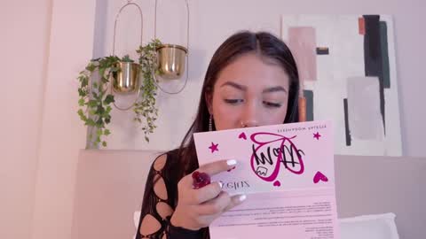 Snapshot of mia_oconner chatting on January 7, 1:03 pm mia_oconner online show from January 7, 1:03 pm