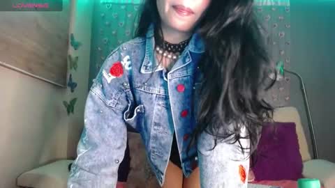 Snapshot of mia_petitebaby chatting on October 18, 2:14 am  Ma  online show from October 18, 2:14 am