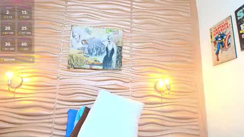 Snapshot of mia_pineda chatting on October 11, 10:12 pm Mariana online show from October 11, 10:12 pm