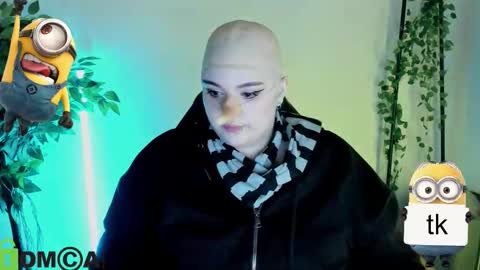 Mia online show from February 26, 1:04 am