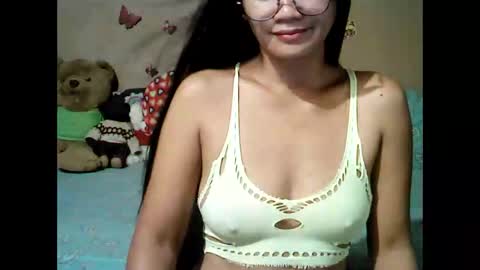 mia_rein online show from May 2, 9:01 am
