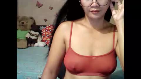 mia_rein online show from April 28, 5:44 am