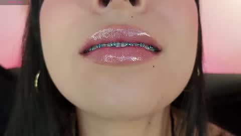 Mia online show from June 22, 3:25 am