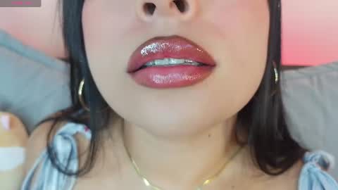 Mia online show from July 24, 11:23 pm