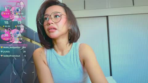 Snapshot of mia_sirenia chatting on February 5, 7:07 am Mia online show from February 5, 7:07 am