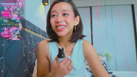 Snapshot of mia_sirenia chatting on January 19, 5:58 am Mia online show from January 19, 5:58 am