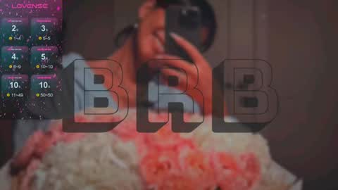 Snapshot of mia_sirenia chatting on December 25, 7:14 am Mia online show from December 25, 7:14 am