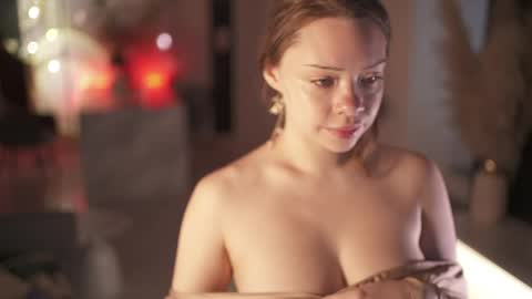 VixenMia online show from June 5, 4:38 am