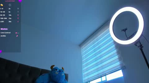    online show from September 23, 4:05 pm