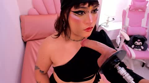 Snapshot of mia_yeager chatting on September 19, 4:11 am mia_yeager online show from September 19, 4:11 am