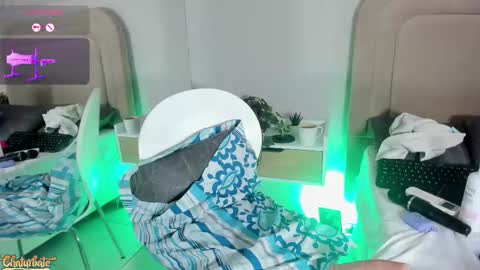 miaaffox online show from March 5, 3:46 am