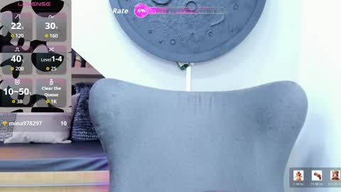 Mia online show from March 29, 1:43 pm