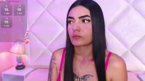 Snapshot of miaasmiith_ chatting on September 26, 1:09 pm Alexandra online show from September 26, 1:09 pm