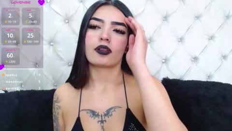 Snapshot of miaasmiith_ chatting on September 17, 2:48 pm Alexandra online show from September 17, 2:48 pm