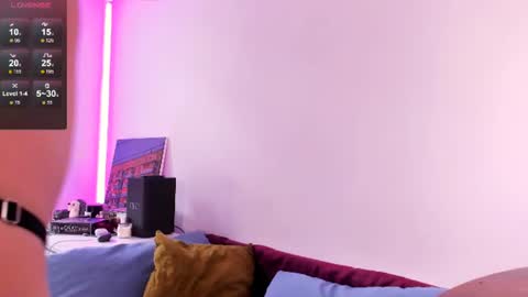 mia online show from July 1, 10:26 am