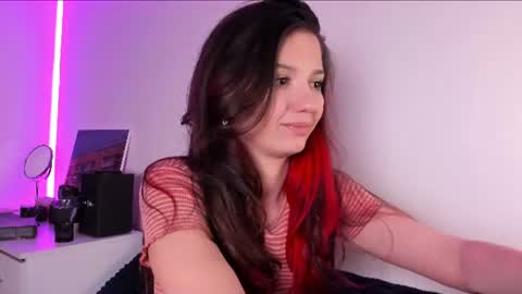 mia online show from August 2, 9:51 pm