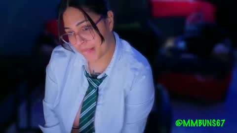 Mia online show from November 1, 12:59 am