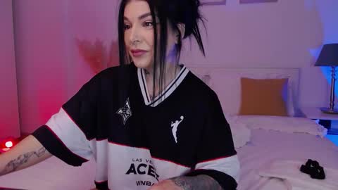 miacute4u online show from March 19, 7:18 pm