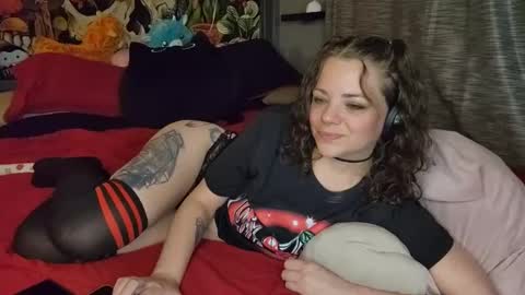 Snapshot of miaelizabethlove chatting on January 1, 8:35 am Mia Love online show from January 1, 8:35 am