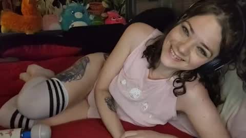 Snapshot of miaelizabethlove chatting on December 12, 12:01 pm Mia Love online show from December 12, 12:01 pm