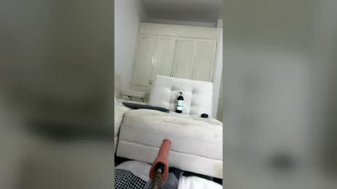 Miafisher online show from June 20, 1:31 am