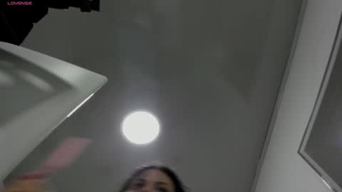 Snapshot of miah_bigboobs chatting on February 3, 11:09 am Miah Collins online show from February 3, 11:09 am