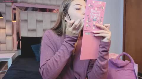 miah_stewart online show from February 4, 12:52 pm