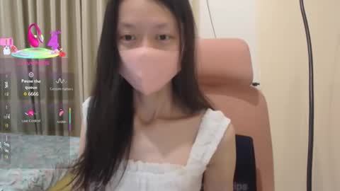 miahchan68 online show from November 12, 7:23 pm