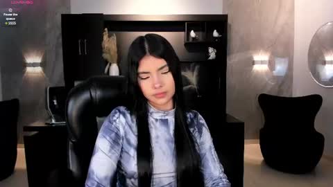 Call me Mia  online show from June 17, 7:37 pm