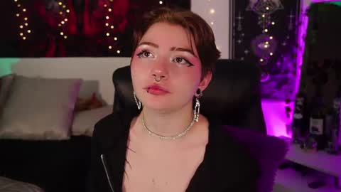 Lili online show from July 10, 3:18 am